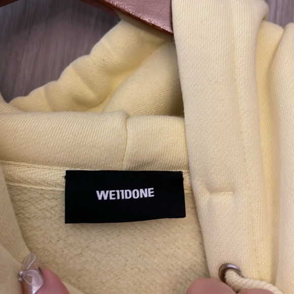 WE11DONE
Yellow Iridescent Logo Hoodie Size XS oversized - Picture 11 of 15
